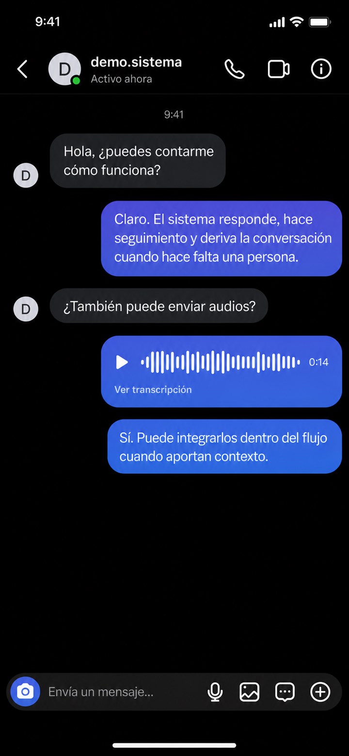 Demostración recreada de un chatbot respondiendo un mensaje de Instagram mediante texto y audio